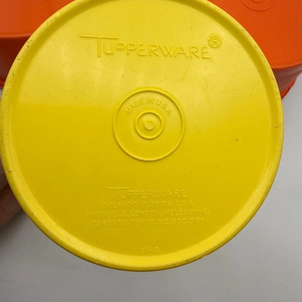 Tupperware vintage servalier